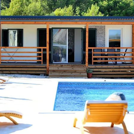 Holiday park Marina Brugor Murter