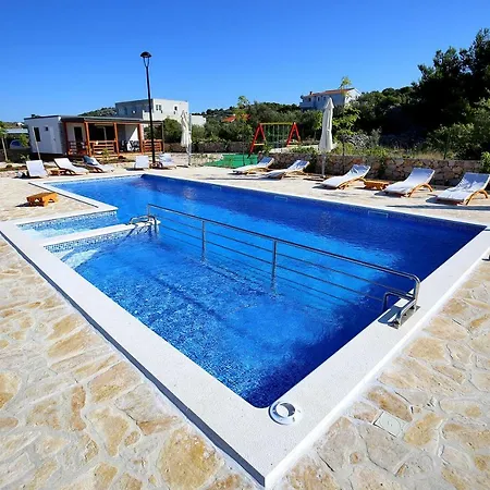 Marina Brugor Holiday park