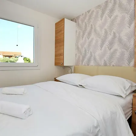 Marina Brugor Semesterpark *