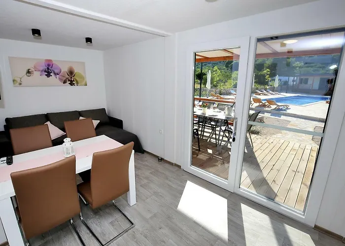 Marina Brugor Murter