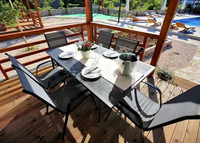 홀리데이파크 Marina Brugor *