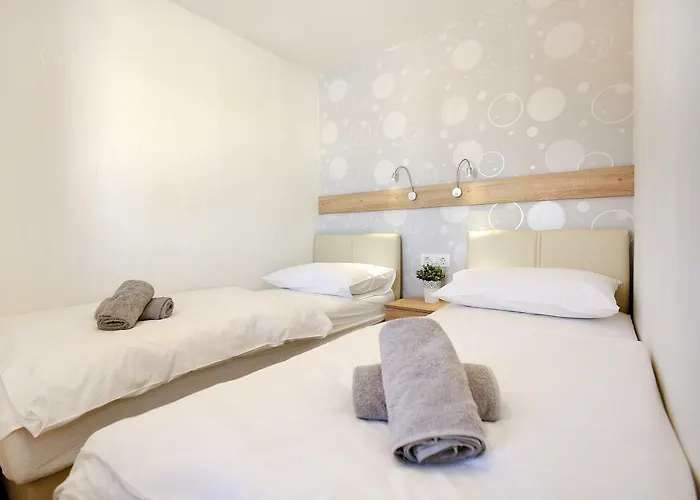 Marina Brugor * 무르테르