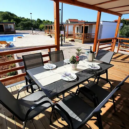 Üdülőpark Marina Brugor