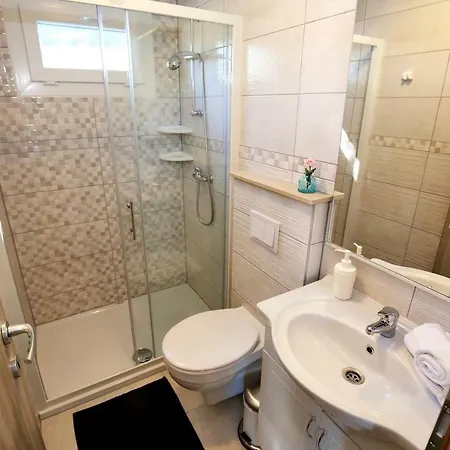 Marina Brugor Murter