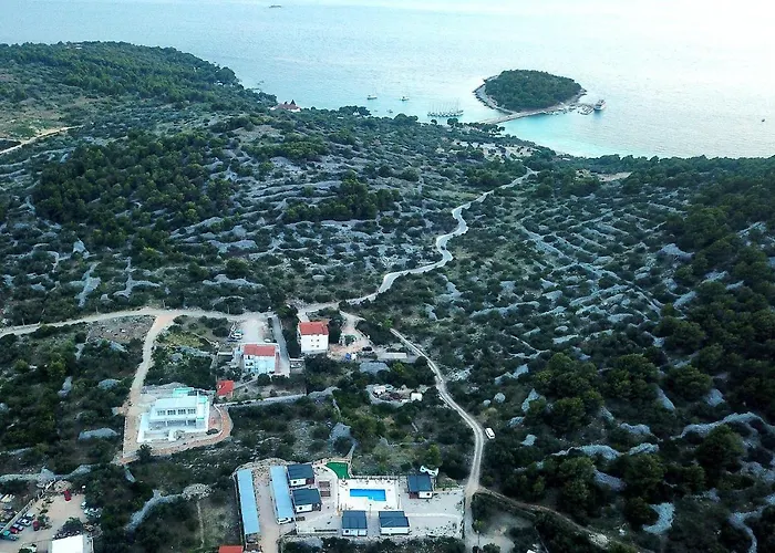 Üdülőpark Marina Brugor