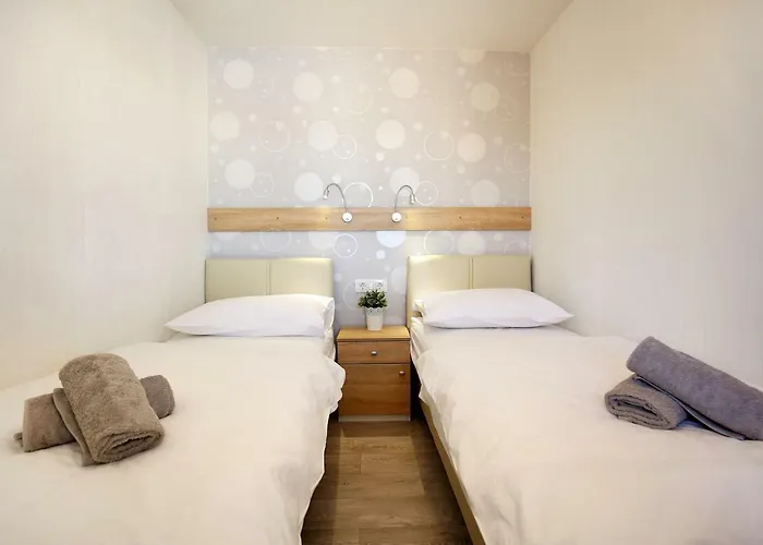 Marina Brugor Murter